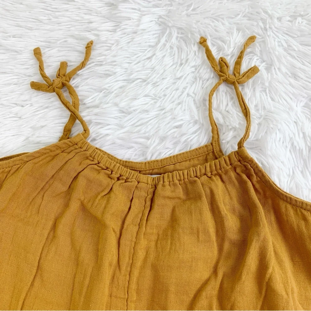 Old Navy girl's size‎ s(6-7) Mustard yellow Romper